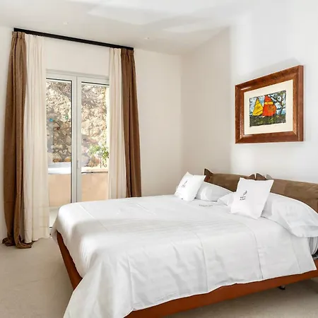 Le Donne Di - Charming In