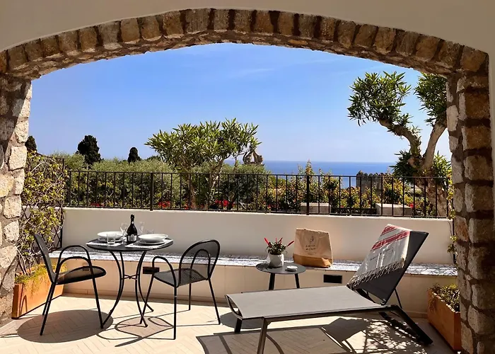 Le Donne Di - Charming In